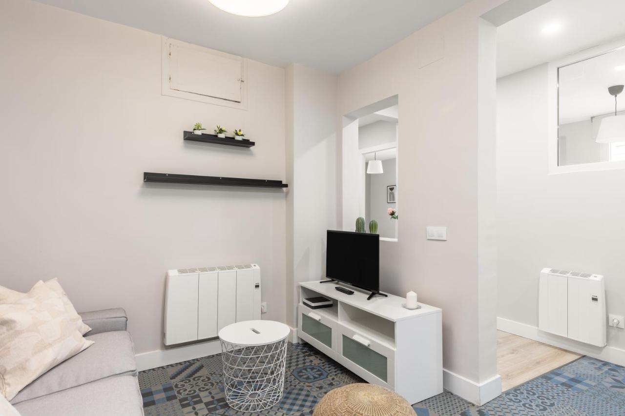 2 Bedrooms 1 Bathroom Furnished - Las Letras - Bright - Mintystay Мадрид Екстериор снимка