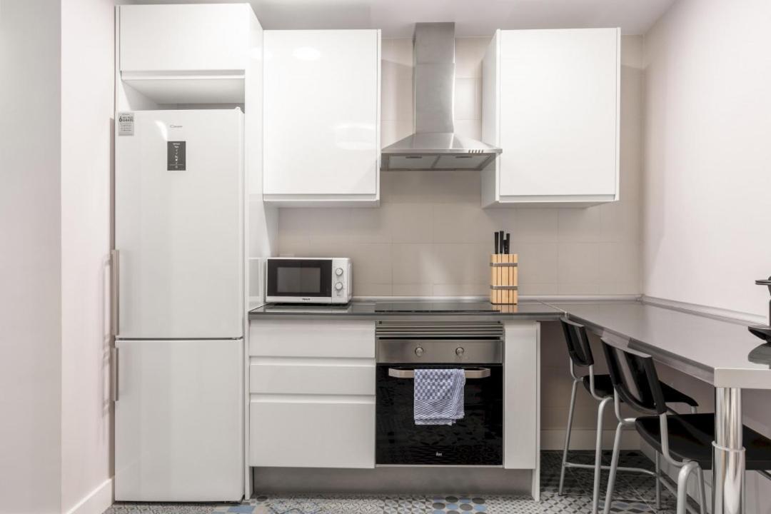 2 Bedrooms 1 Bathroom Furnished - Las Letras - Bright - Mintystay Мадрид Екстериор снимка