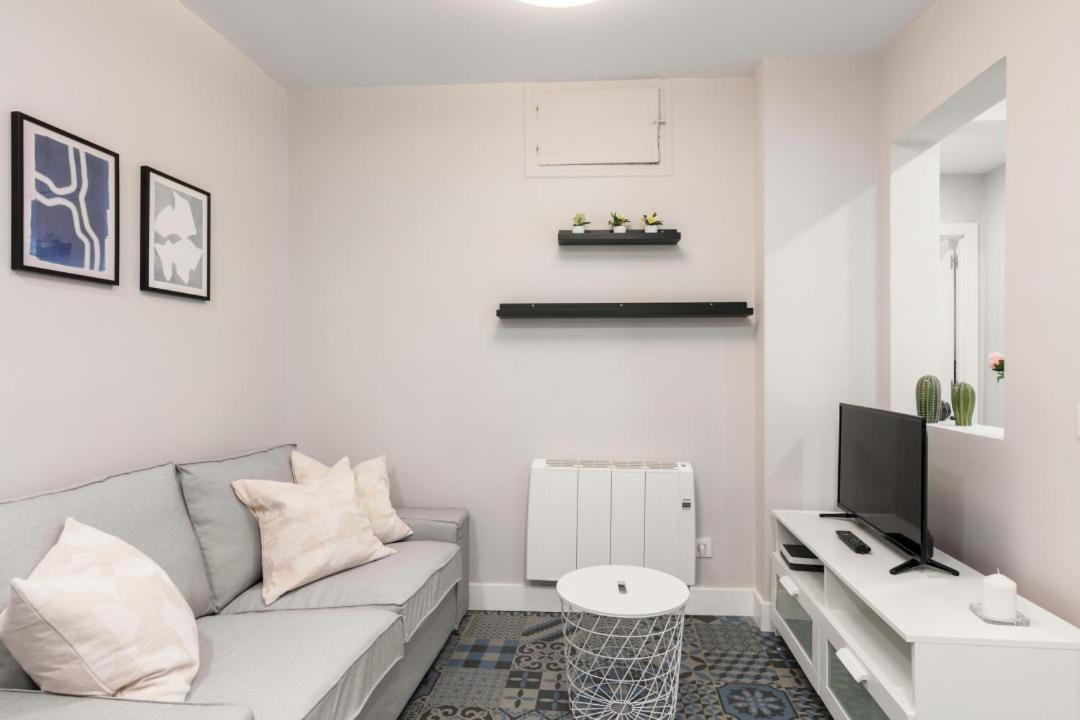 2 Bedrooms 1 Bathroom Furnished - Las Letras - Bright - Mintystay Мадрид Екстериор снимка