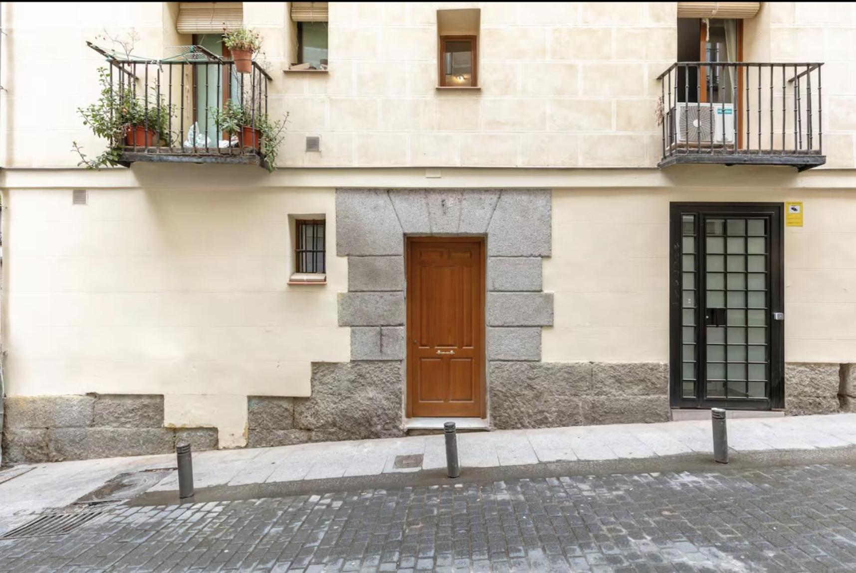 2 Bedrooms 1 Bathroom Furnished - Las Letras - Bright - Mintystay Мадрид Екстериор снимка